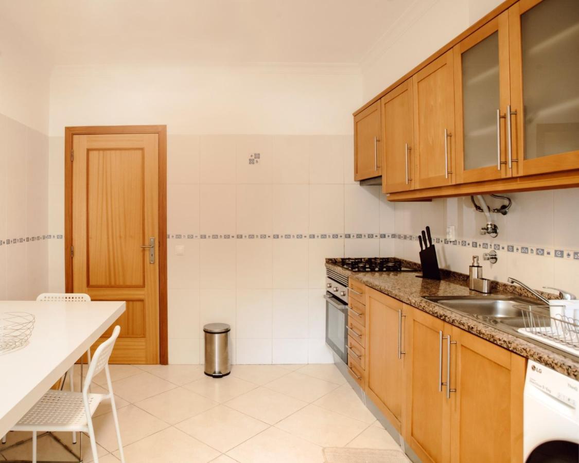 Harbour'S Way, Spacious And Cosy Apartment, With Ac Olhão Exteriér fotografie