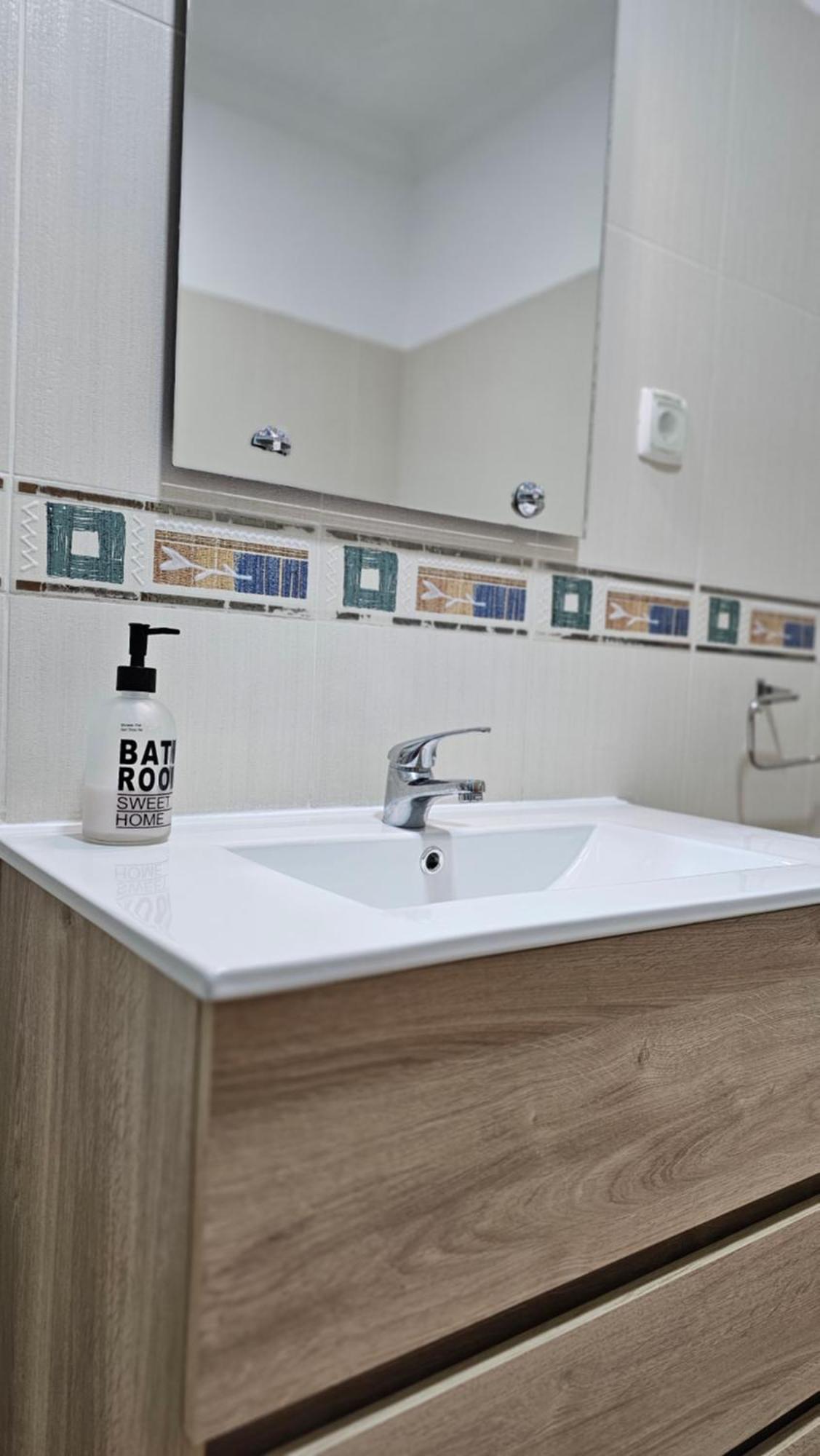 Harbour'S Way, Spacious And Cosy Apartment, With Ac Olhão Exteriér fotografie